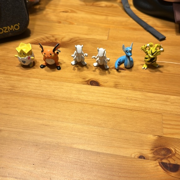 Vintage Tomy Pokémon figurines lot of 100 - Picture 5 of 6